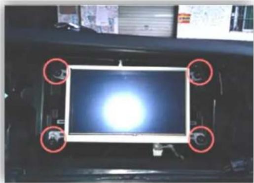 ZZ-2 IC-SYM - AUDI Dash Disassembly - 4