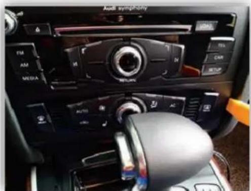 ZZ-2 IC-SYM - AUDI Dash Disassembly - 6