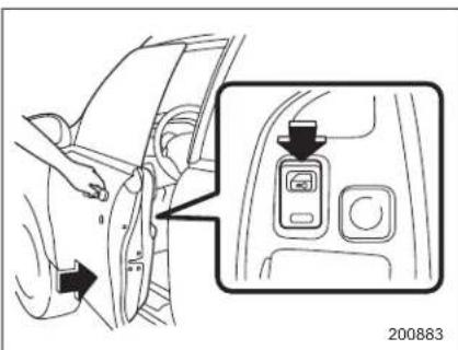 SAAB 9-2X (2006) - ▼To arm the system using power door locking switches - 1