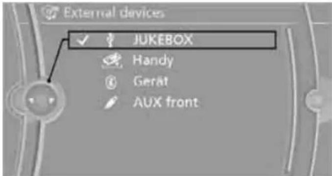 External devices ✓ JUKEBOX Handy Geraf AUX front