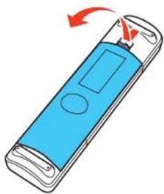 EPSON PowerLite 3500 - Installing Batteries in the Remote Control - 1