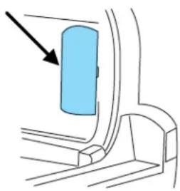 MAZDA Tribute Hybrid (2009) - Refillingwithaportablefuelcontainer - 1