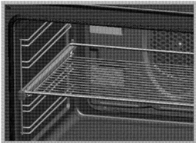BLOMBERG BEO 9760 - Proper positioning of the wire shelf and tray on sliding shelves - 2