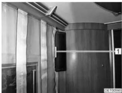 Dethleffs Motorhome Premium Class (2010) - Gathered blinds - 1