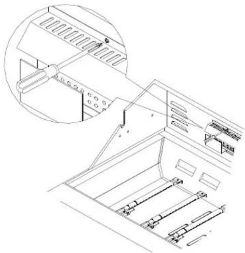 Technical line drawing of a mechanical device with internal components and a magnified inset (no text or symbols)
