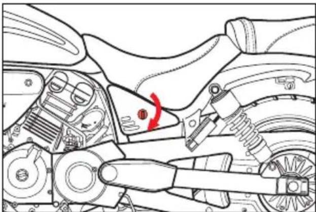 HYOSUNG Aquila Classic GV700C - SEAT LOCK - 1