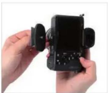 Magnus DLX-367 - Mounting the Quick-Release Plate to the Camera - 2