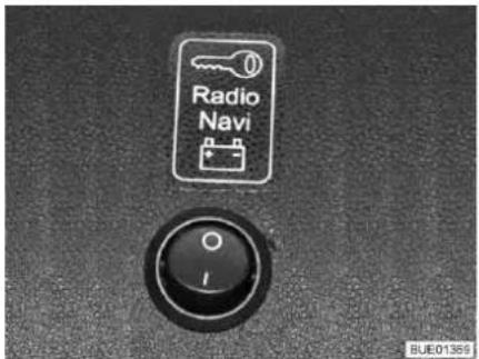 Bürstner IT 664 Ixeo (2012) - Conmutador selector Radio (equipamiento especial) - 2