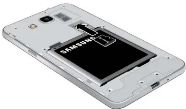 SAMSUNG Galaxy Go Prime - Instalación de una tarjeta de memoria - 1