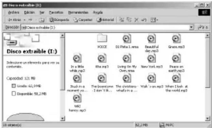 Disco extraible (I:) Archivo Editin Ser Secretos Hemanientes Arygda Atria → → Disquesado Carpetar Editorial Direct000 Disco extraible (1:) Disco extraible (I:) Selectione un elementos para vor as contenido. Capcidad: 121 MB Usada: 62,9 MB Disponible: 58,2 MB VOICE D1 Pata 1. rms Beautiful day.mp3 Grace.mp3 In a little while.mp3 Ribe.mp3 Living On My Own. rms New York.mp3 Peace on earth.mp3 Stuck in a moment ya... The boomtown - I don't like... The chistiano - what's in a ... Walk's on.mp3 When I look at the world.mp3 WKJ henny.mp3