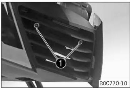KTM 125 Duke EU (2014) - Montar el spoiler delantero - 1