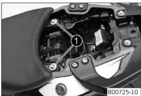 KTM 125 Duke EU (2014) - Desmontar el asiento - 1