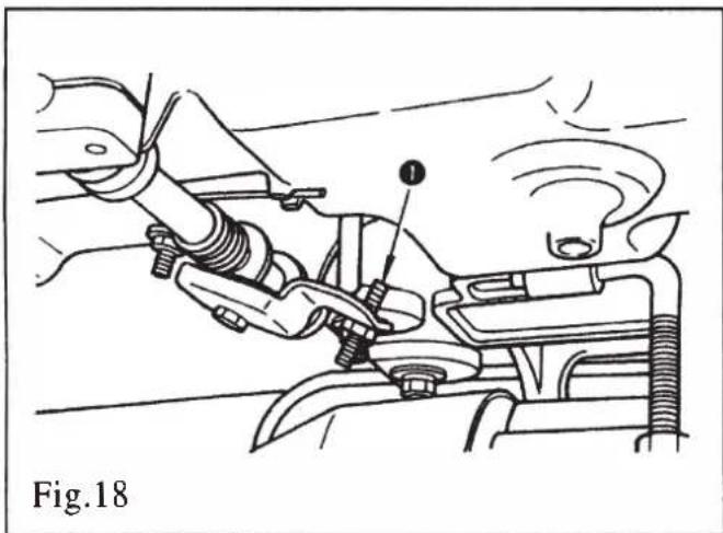 ALFA 6880 - AJUSTE DE LA ALTURA DEL PRENSATELAS (FIG.18, 19) - 1