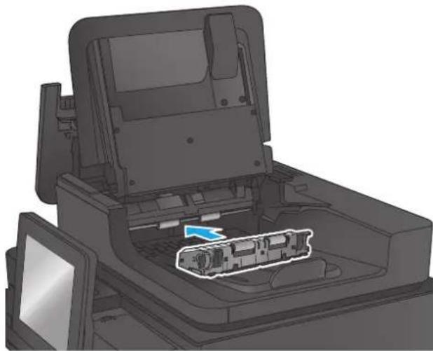 HP Color LaserJet Enterprise M680 - Eliminación de atascos en el alimentador de documentos - 5
