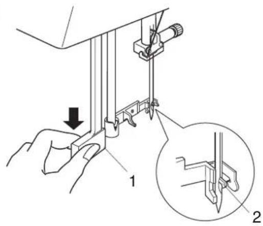 JANOME 7700 QCP - Enhebrador integrado de agujas - 1