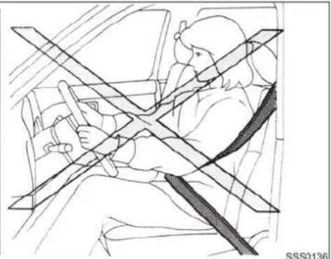 NISSAN Livina (2013) - CUIDADO - 2