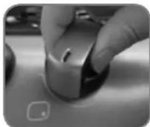 Brastemp BFS4NAB - Acendendo os queimadores da mesa (acendimento automático) - 4