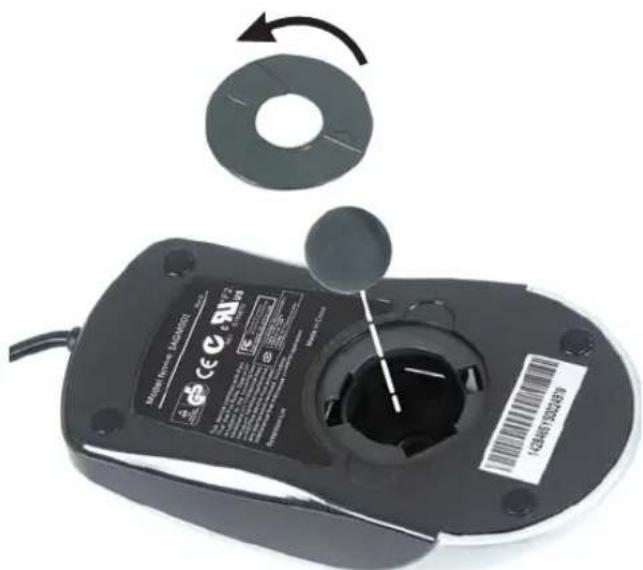 eMachines T2692 - To clean your trackball mouse: - 1