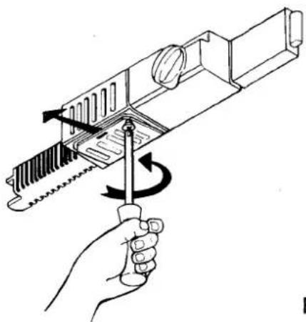 Tricity Bendix BR591W - Replacing the interior light bulb - 1