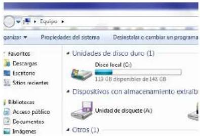 Organizar Propiedades del sistema Desinstalar o cambiar un programa Favortos Descargas Escritorio Síties recientes Bibliotecas Acceso público Documentos Imágenes Unidades de disco duro (1) Disce local (C) 119 GB disponibles de 148 GB Dispositivos con almacenamiento extraib Unidad de disquete (A) Otros (1)
