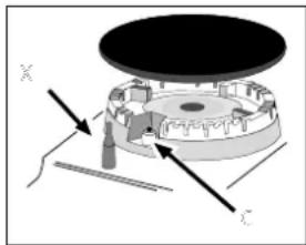 WHIRLPOOL ACMK 5131 - Lighting the burners - 1