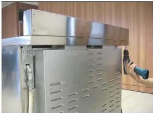 BERTAZZONI MAS36 5 GAS XT - INSTALLING THE BACKGUARD - 5