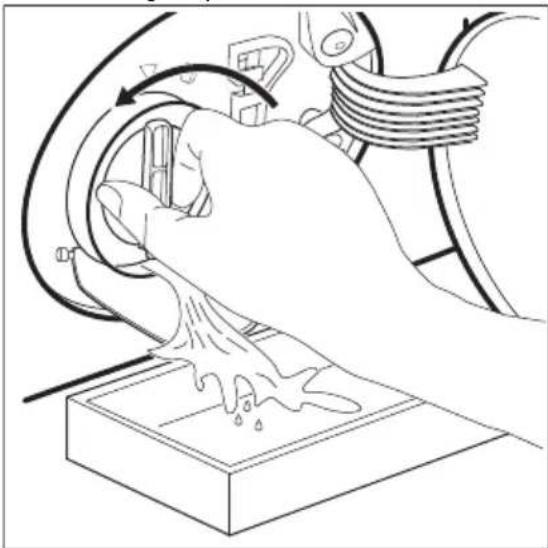 ELECTROLUX EW9WN161BCE - Procedați conform descrierii din următoarele diagrame pentru a curăța filtrul pompei: - 3