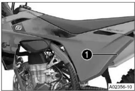 GasGas MC 450F (2026) - Öhufiltri korpuse kaane eemaldamine - 1