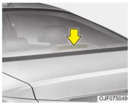 KIA Optima Plug-In Hybrid (2016) - Takasuuntavilkun polttimon vaihtaminen - 9