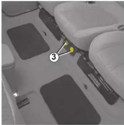 RENAULT Scenic (2008) - Pistorasia lisävarusteille3 - 1