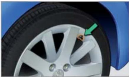 PEUGEOT 207 (2013) - RENGASPAINEEN TARKKAILUJÄRJESTELMÄ - 1
