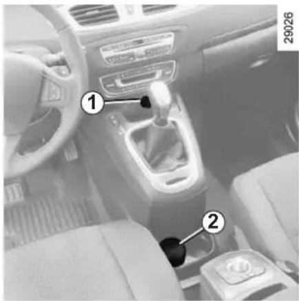 RENAULT Scenic (2013) - POPOLNÍK, ZAPAL'OVAČ, ZÁSTRČKA PRÍSLUŠENSTVA - 1