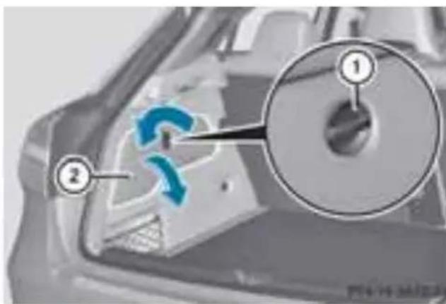 Mercedes-Benz GLA-Class (2014) - 停止表示板 - 3