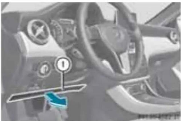 Mercedes-Benz GLA-Class (2014) - 運転席ニーバッグ - 1