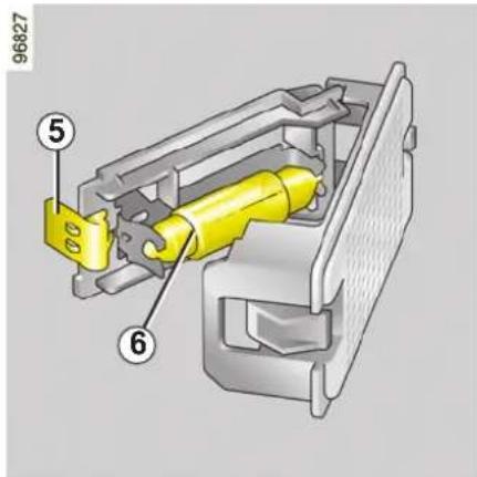 RENAULT Clio Campus Storia (2009) - VNÚTORNÉ OSVETLENIE: výmena žiaroviek (2/2) - 2