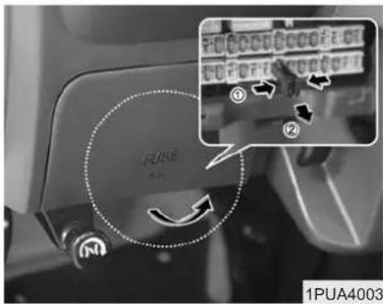 KIA K2900 (2012) - ⚠ UPOZORENJE - Zamjena osigurača - 1