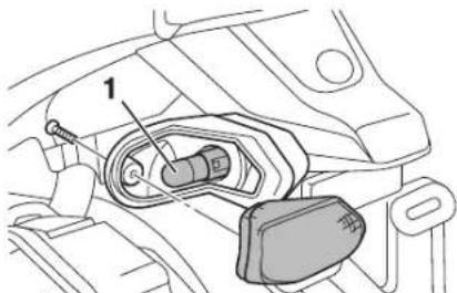 YAMAHA Xenter 125 (2015) - Zamjena žarulje stražnjeg pokazivača smjera - 1