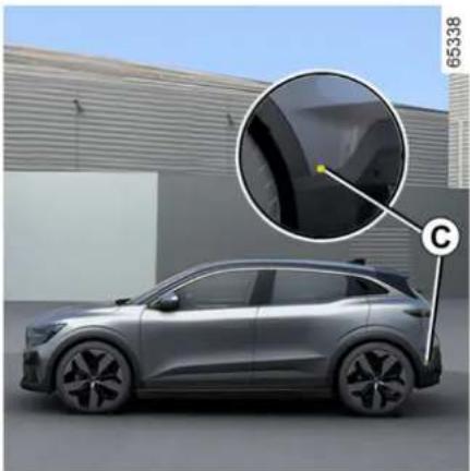 RENAULT Megane E-Tech electric (2025) - PARKOVACÍ ASISTENT - 1