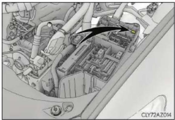LEXUS IS 300h (2016) - Kontrola a výmena poistiek - 5