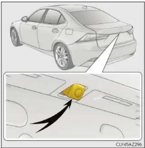 LEXUS IS 300h (2016) - Parkovanie - 3