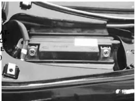 VESPA GT 125 (2003) - BatteryBinstallation - 5