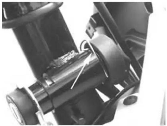 VESPA GT 125 (2003) - Removing the ignition key-switch when on \*off\* - 3