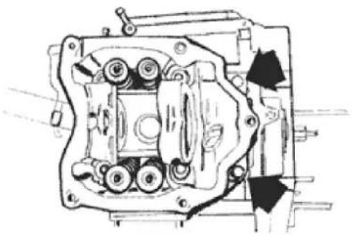 VESPA GT 125 (2003) - RemovingBtheBcylinderBhead - 1