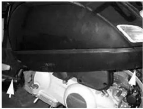 VESPA GT 200 (2003) - Side fairings - 1