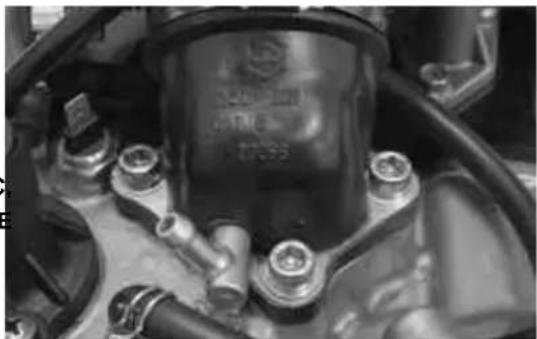 VESPA GT 200 (2003) - RefittingBtheBintakeBmanifold - 1