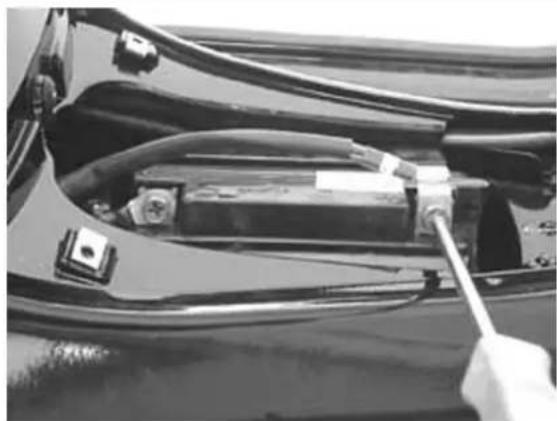 VESPA GT 200 (2003) - ALSBTOBTHEBBATTERYBUSINGBABWRENCH. - 1
