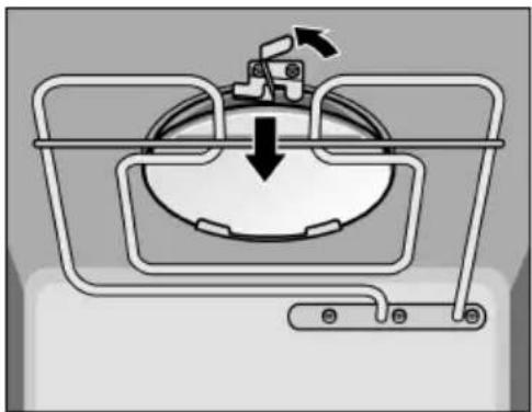 SIEMENS HB84K750 - Reinigingvandeglazen afschermingaanhet plafondvandeoven - 1