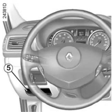 RENAULT Clio (2006) - RAKODÓHELYEK, FELSZERELÉSEK AZ UTASTÉRBEN (2/3) - 1