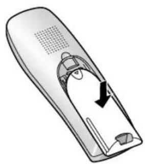 PANASONIC KX-FC238HG - Az akkumulátorok behelyezése - 2