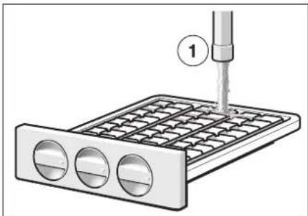 BOSCH KAN62V40GB - Making ice cubes - 1
